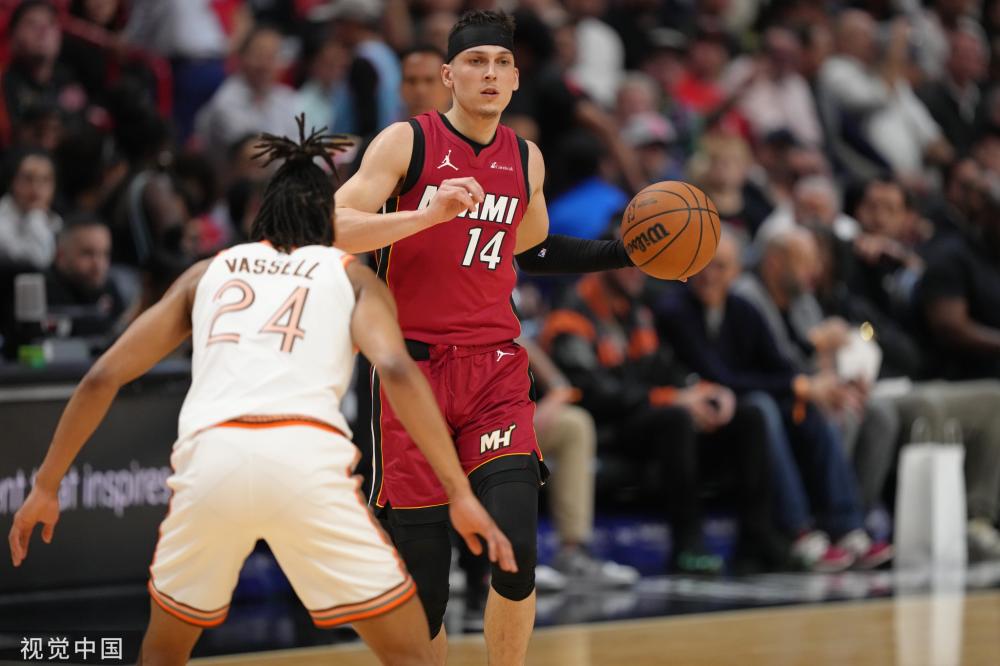 竞争激烈的 竞争激烈的